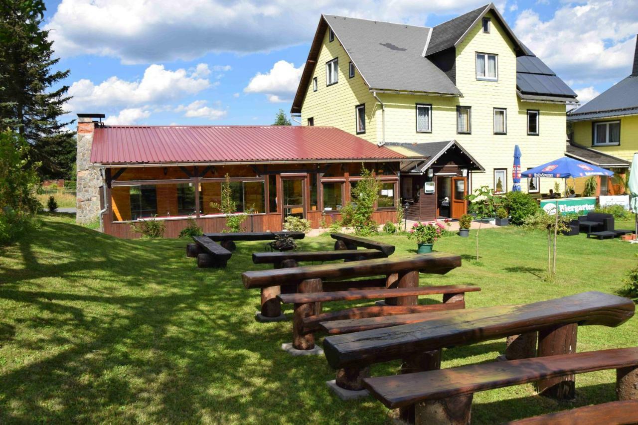 Marschalls Hotel Am Rennsteig Neuhaus am Rennweg Esterno foto